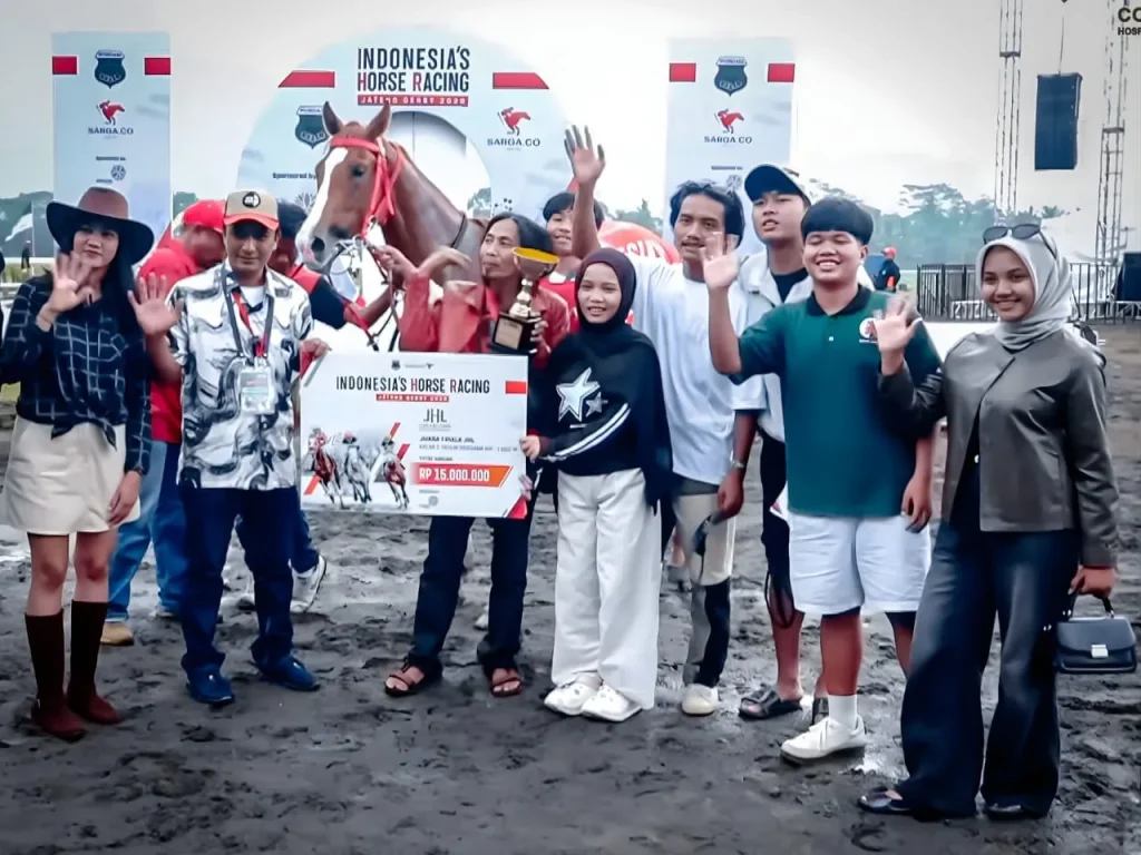 Podium kelas 2 tahun perdana KPI - 1.000 m