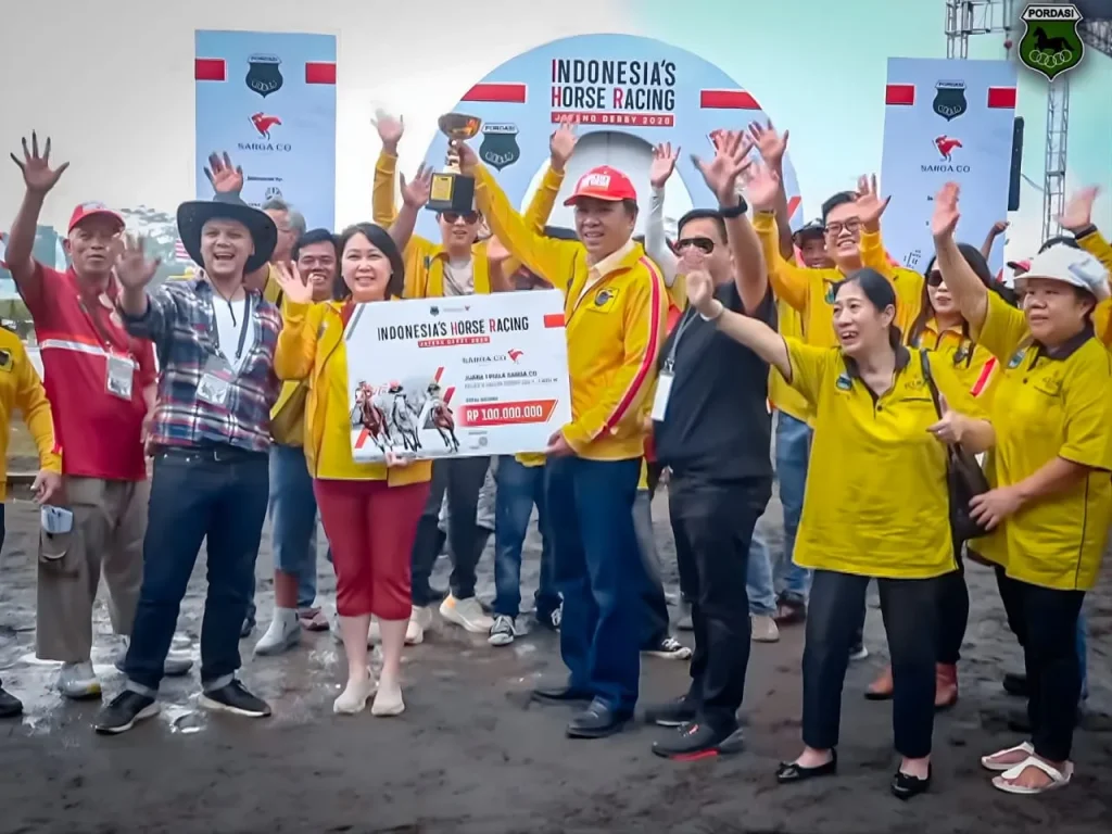 Podium kelas 3 tahun derby divisi I - 1.600 m