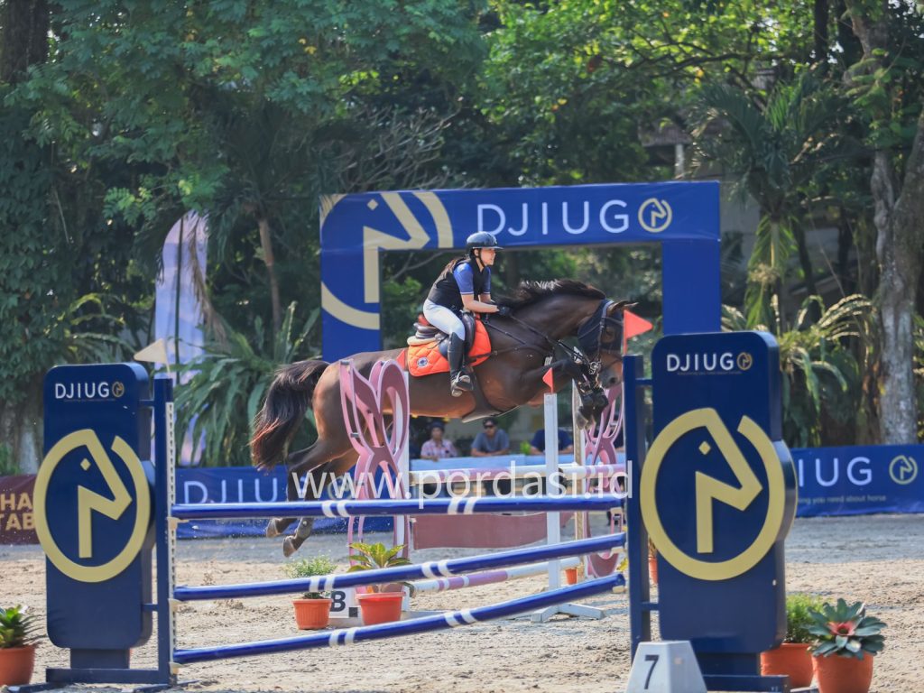 Pertandingan di kelas kompetisi jumping