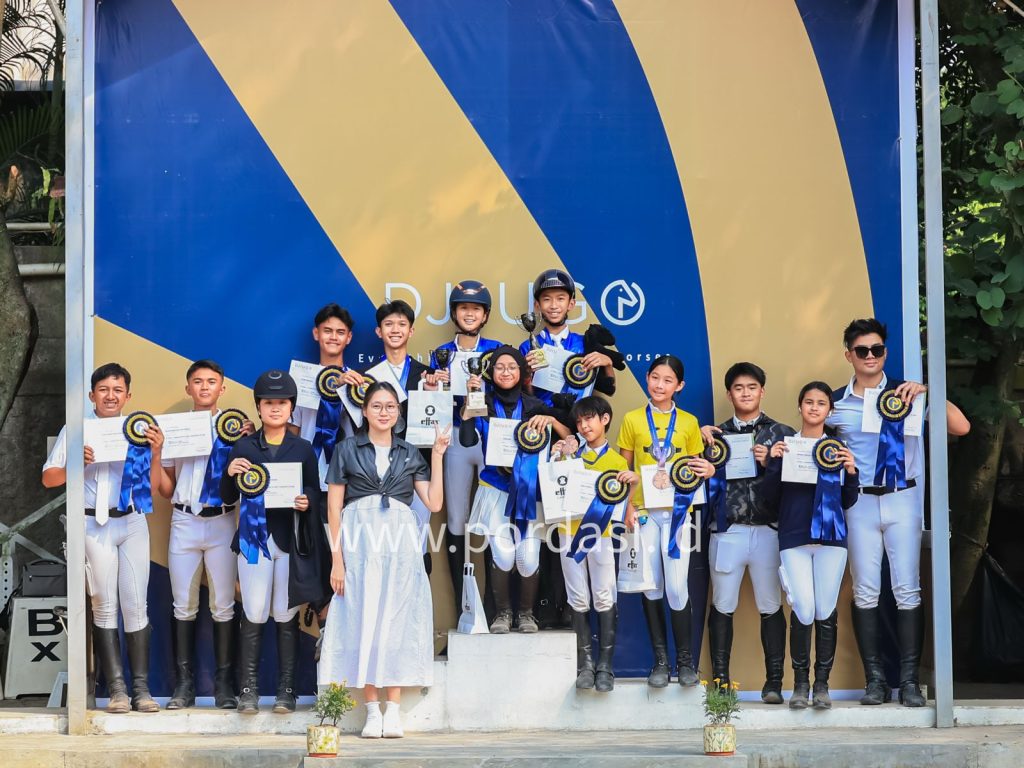 Podium Jumping 80 Cm Team Competition All Ages